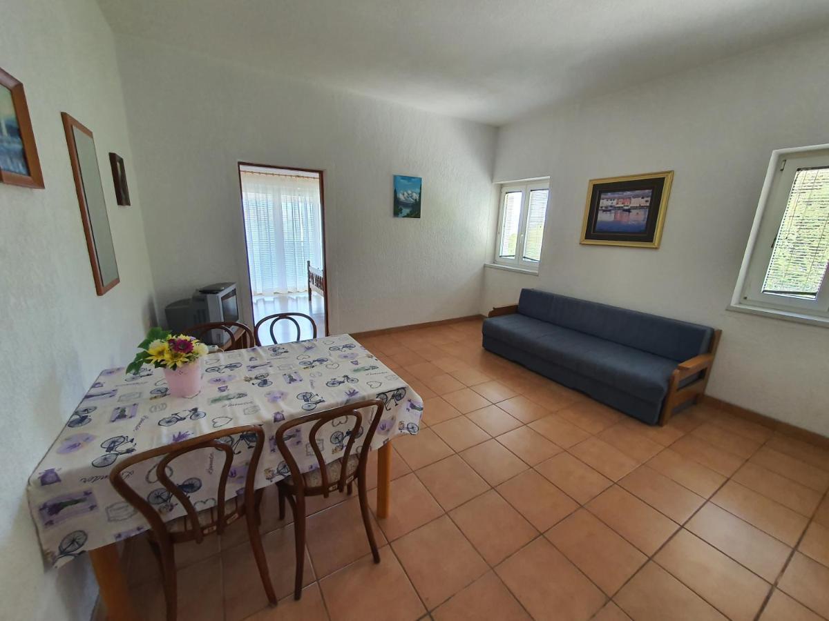 סווטי יוראי Apartments - Buffet 2B מראה חיצוני תמונה