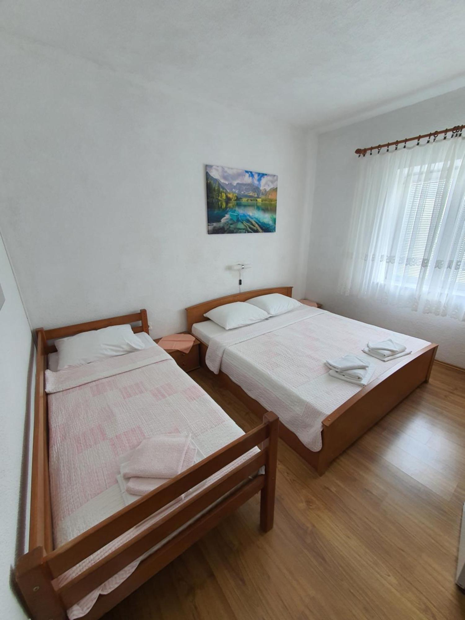 סווטי יוראי Apartments - Buffet 2B חדר תמונה
