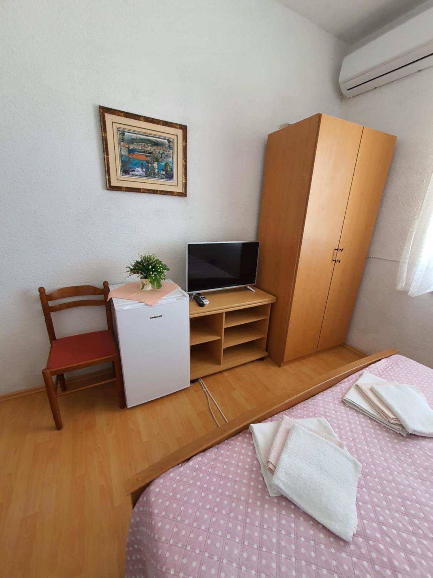 סווטי יוראי Apartments - Buffet 2B חדר תמונה