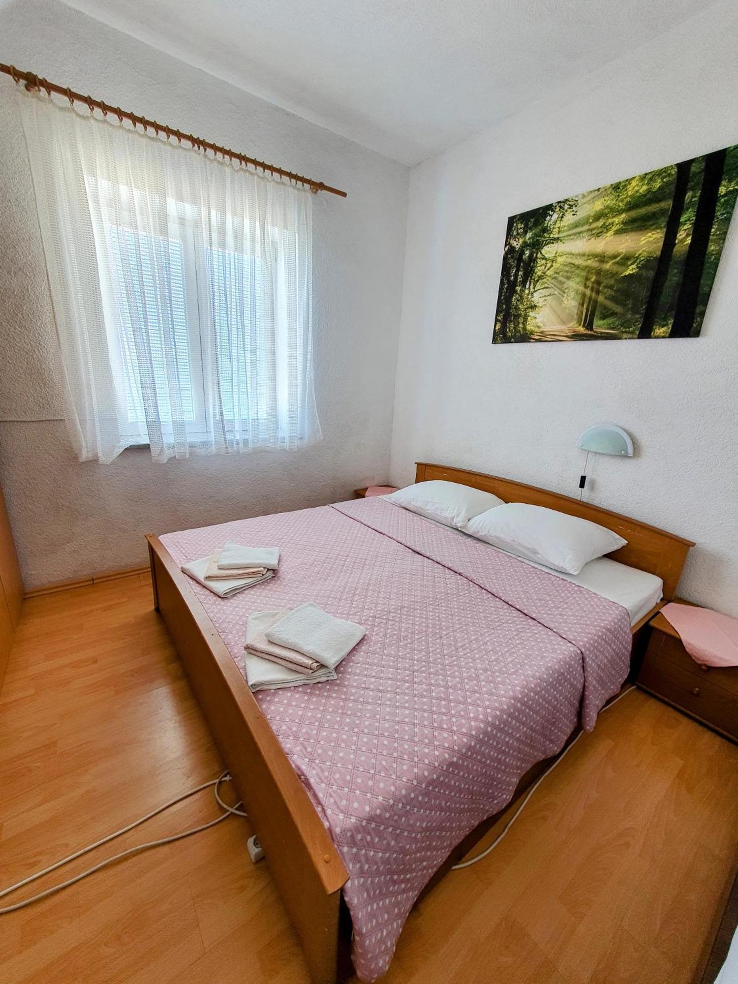 סווטי יוראי Apartments - Buffet 2B חדר תמונה