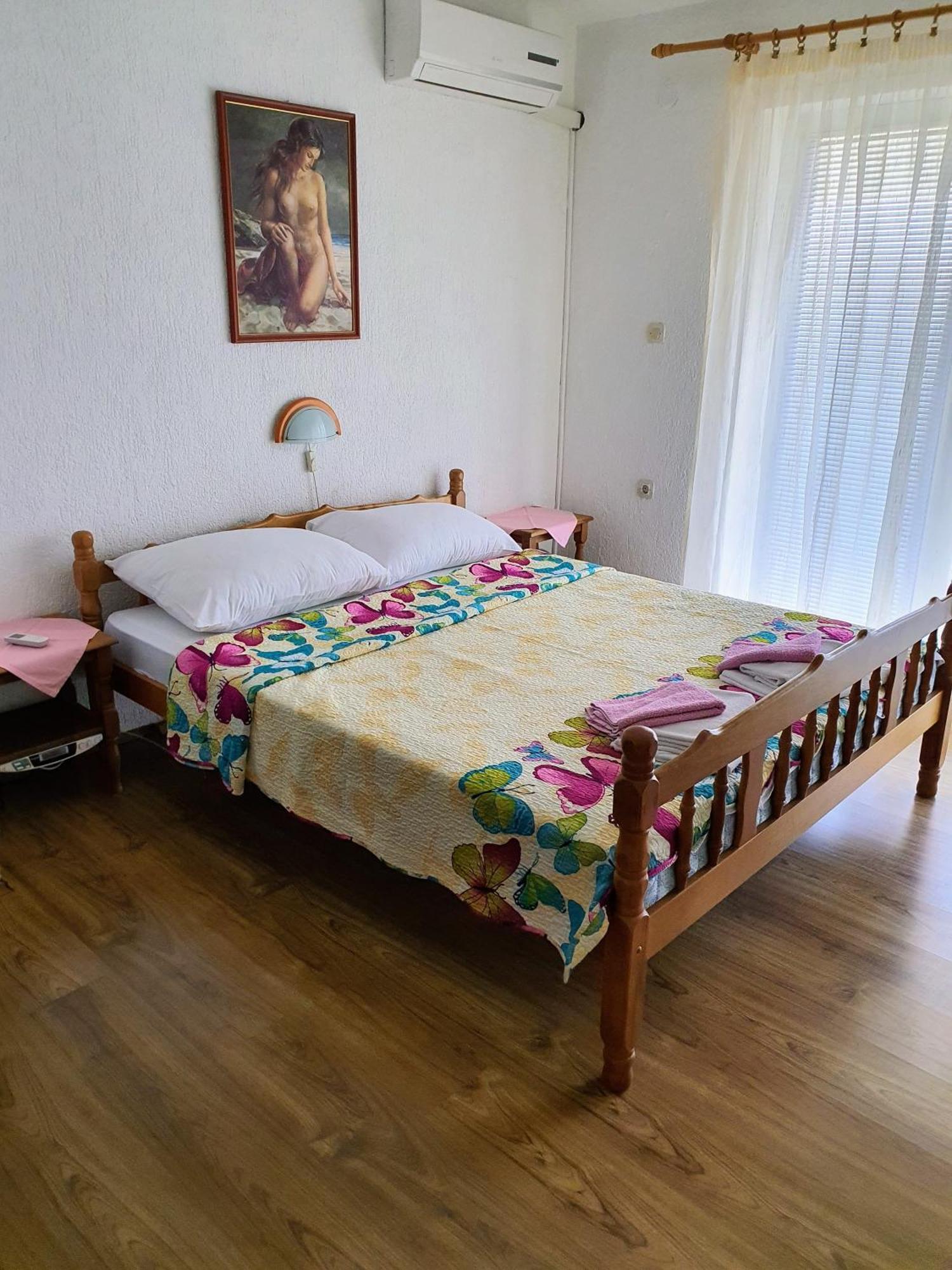סווטי יוראי Apartments - Buffet 2B חדר תמונה
